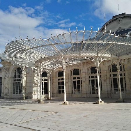 Le Duc De Vichy Apartment Exterior photo